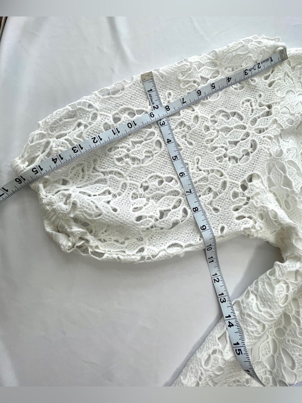 EUC Banana Republic White Floral Lace Puff-Sleeve Top Blouse Size M - Picture 8 of 9